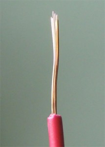 전선피복 제거 직후